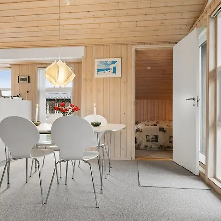 With Indoor Near The Sea *